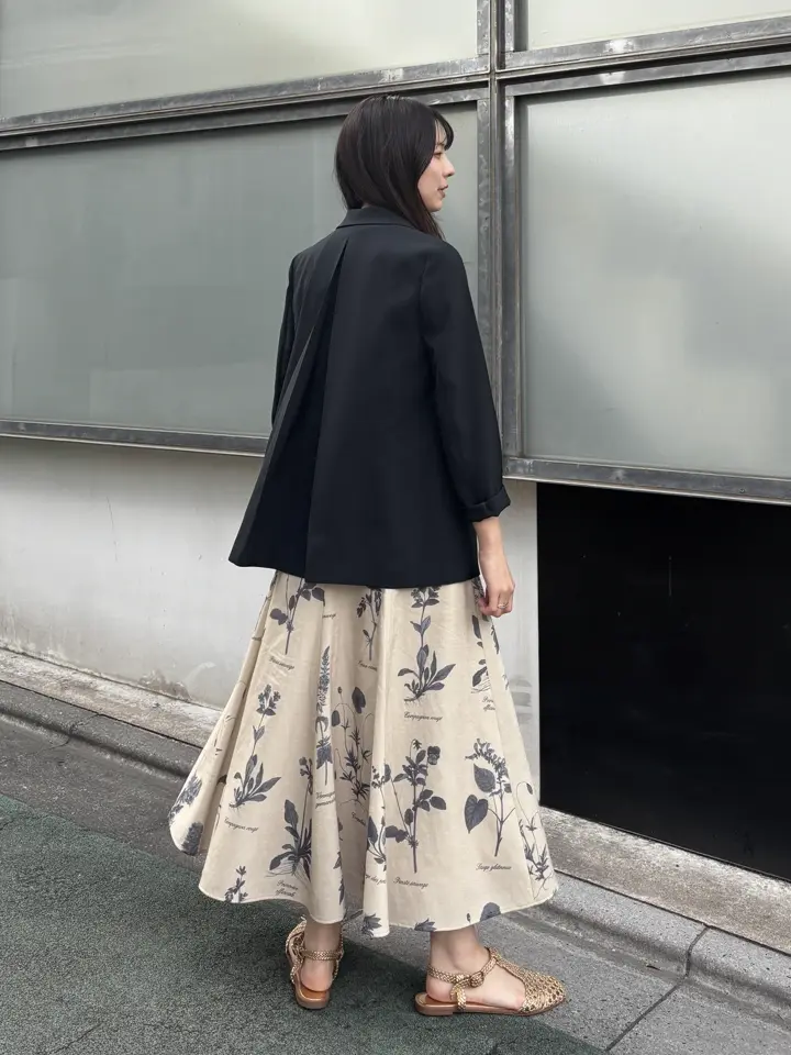 GRACE CONTINENTAL Hikaru Okada コーディネート画像