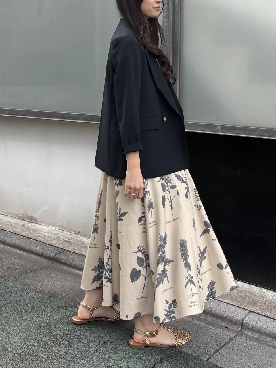 GRACE CONTINENTAL Hikaru Okada コーディネート画像