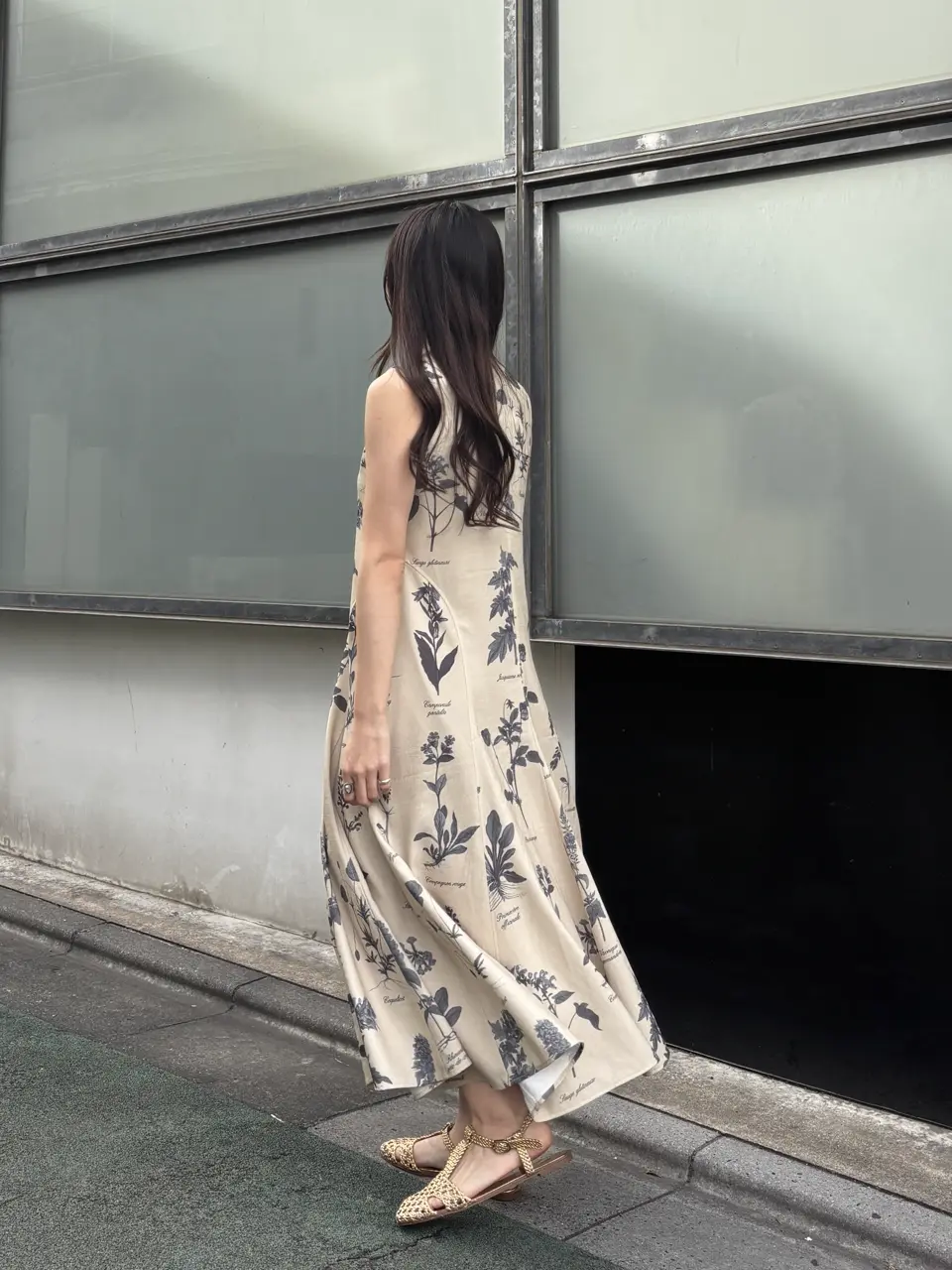 GRACE CONTINENTAL Hikaru Okada コーディネート画像