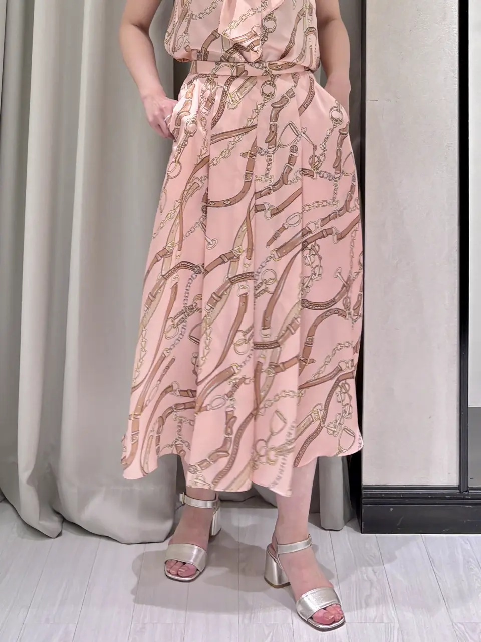 GRACE CONTINENTAL Yuuki NOZAWA コーディネート画像