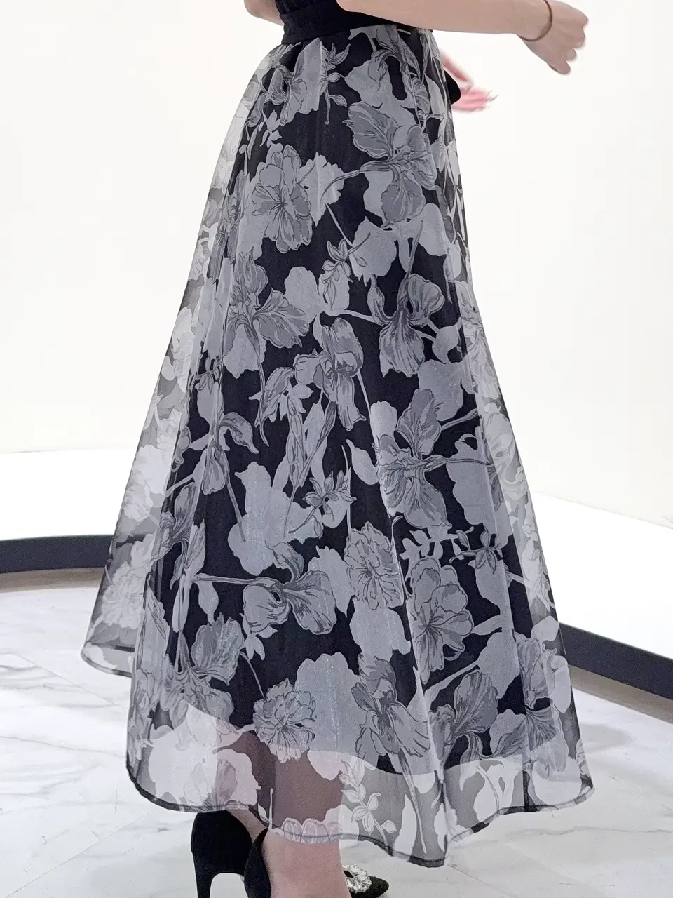 GRACE CONTINENTAL Suzuka コーディネート画像