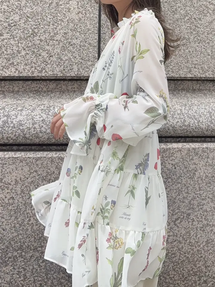 GRACE CONTINENTAL yukimi yonee コーディネート画像