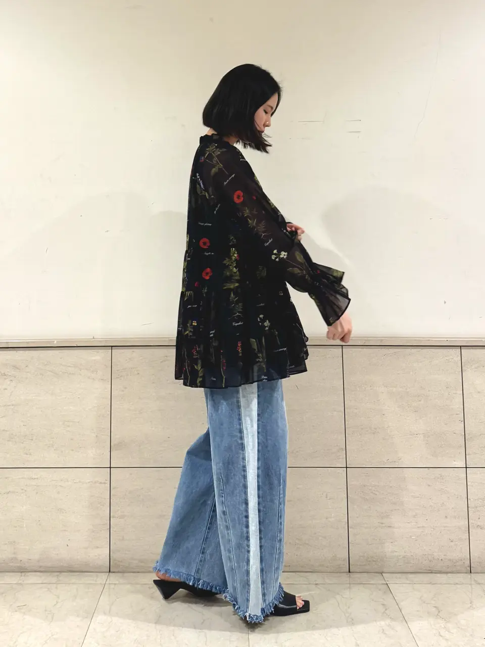 GRACE CONTINENTAL 伊藤　静華 コーディネート画像