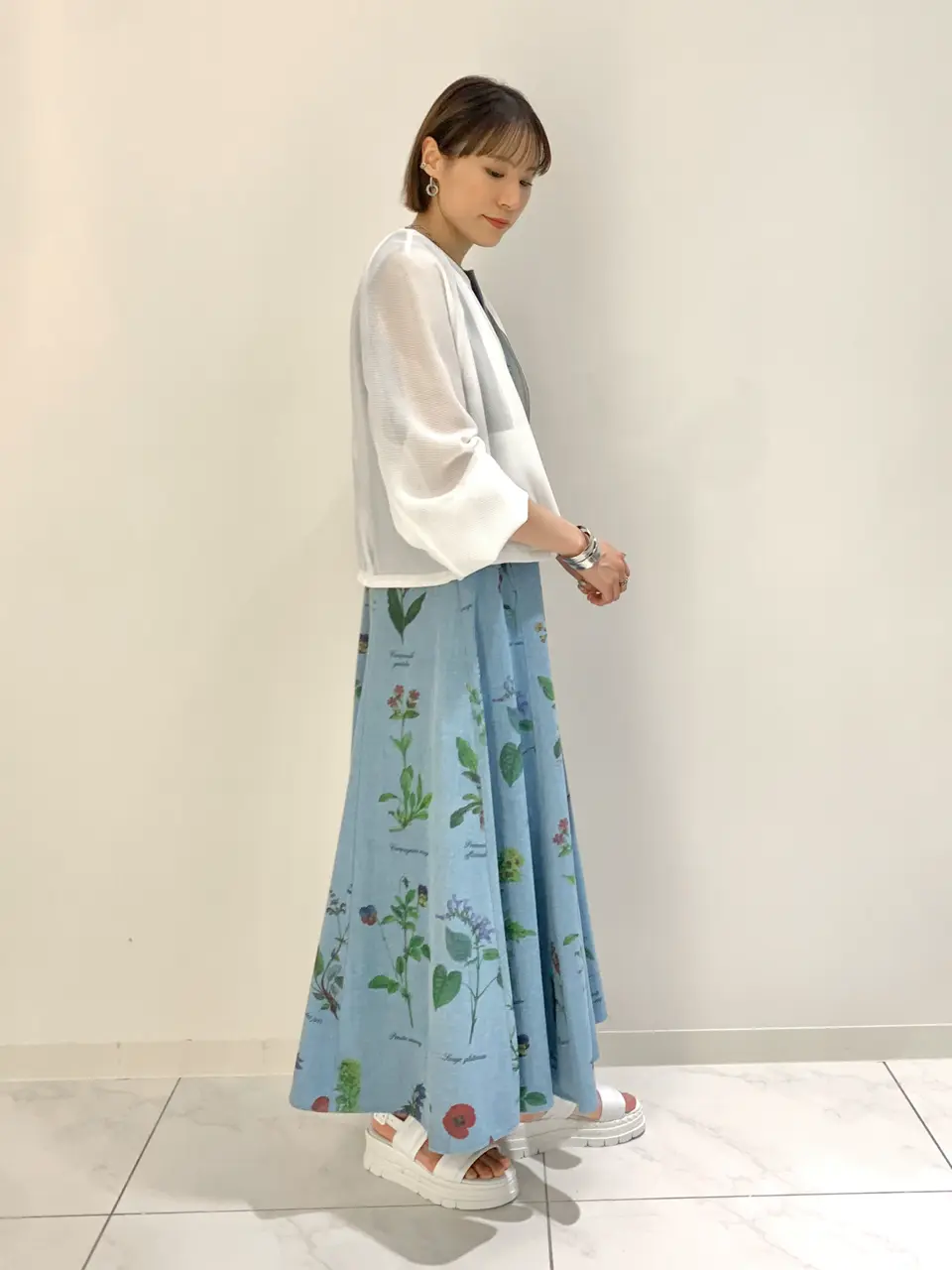 GRACE CONTINENTAL haruka iwasaki コーディネート画像