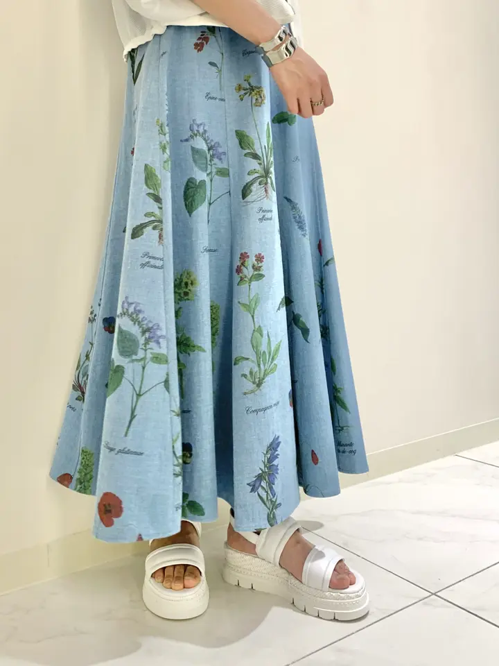 GRACE CONTINENTAL haruka iwasaki コーディネート画像