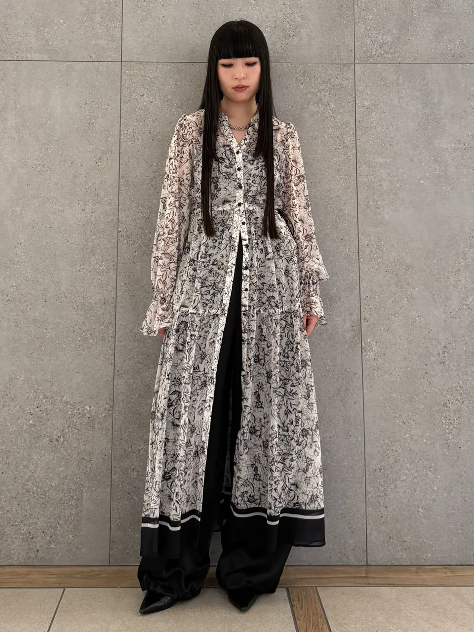  anri コーディネート画像