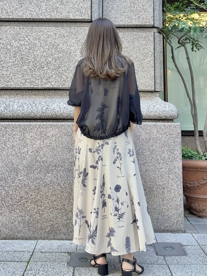 GRACE CONTINENTAL yukimi yonee コーディネート画像