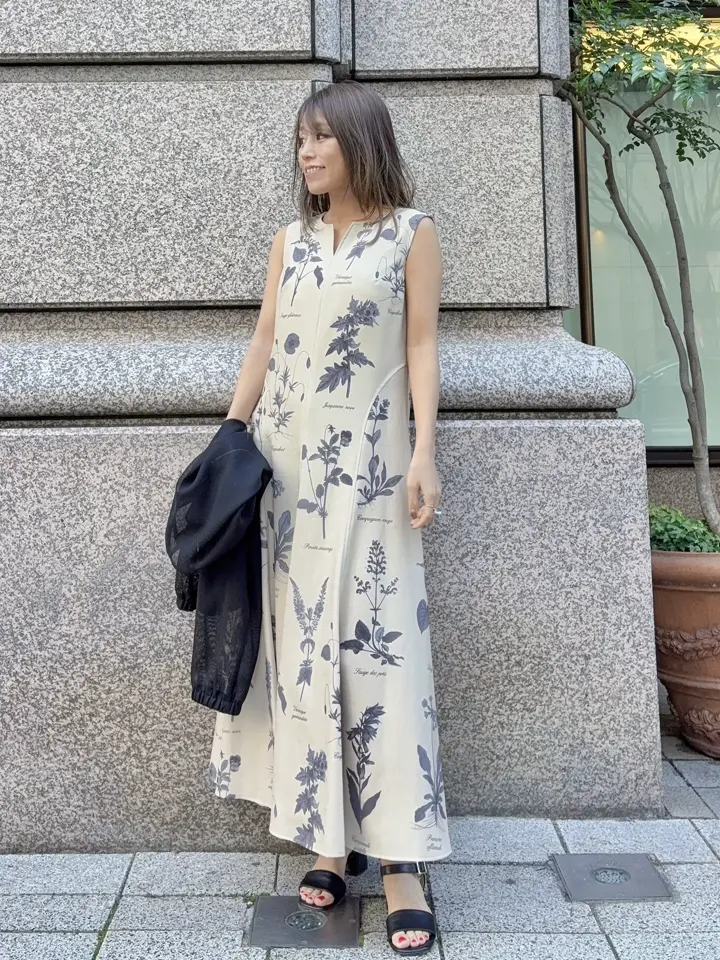 GRACE CONTINENTAL yukimi yonee コーディネート画像