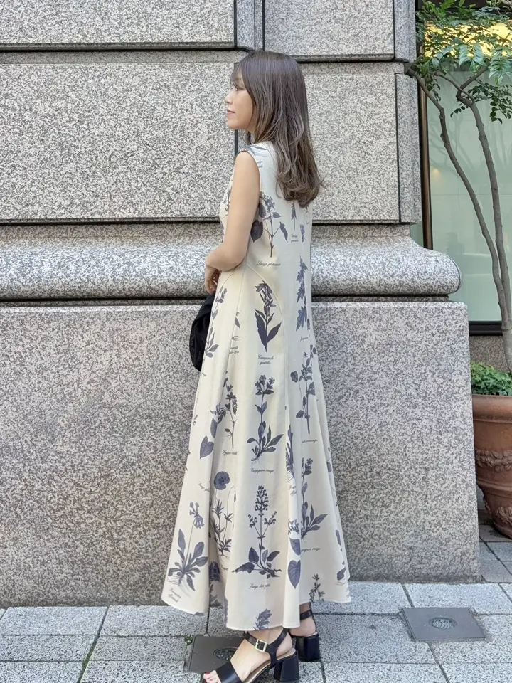 GRACE CONTINENTAL yukimi yonee コーディネート画像