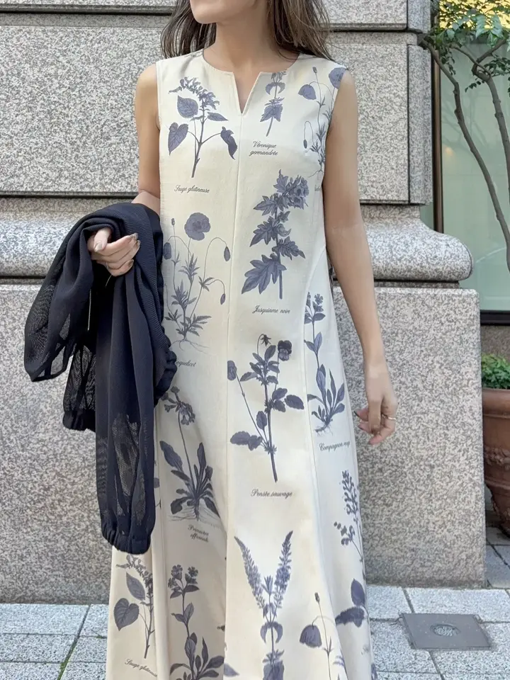 GRACE CONTINENTAL yukimi yonee コーディネート画像