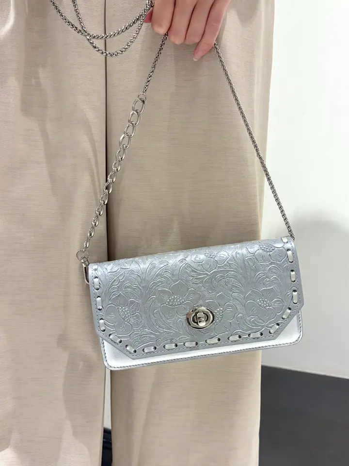 GRACE CONTINENTAL Abe コーディネート画像