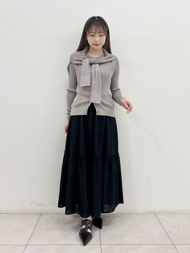 GRACE CONTINENTAL Miu Akamatsu コーディネート画像