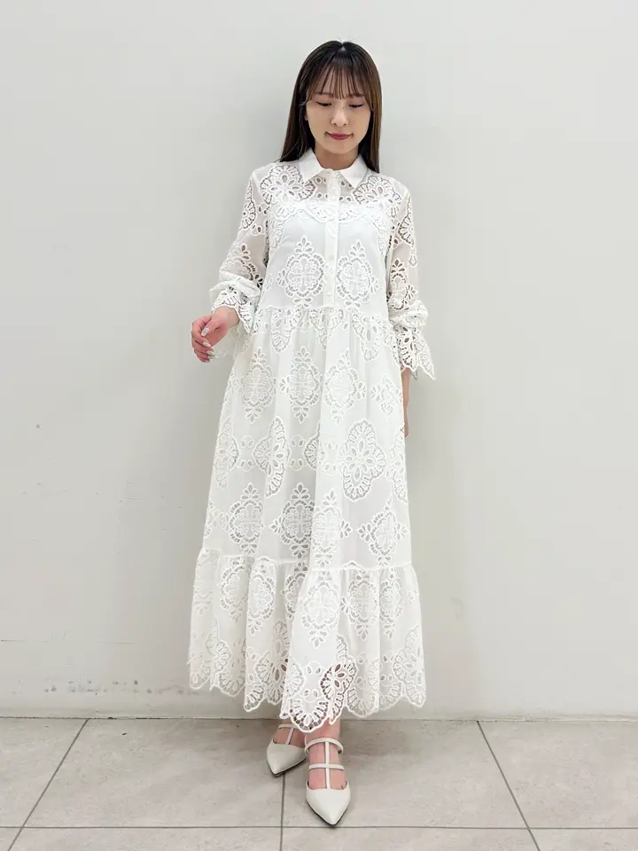 GRACE CONTINENTAL Miu Akamatsu コーディネート画像