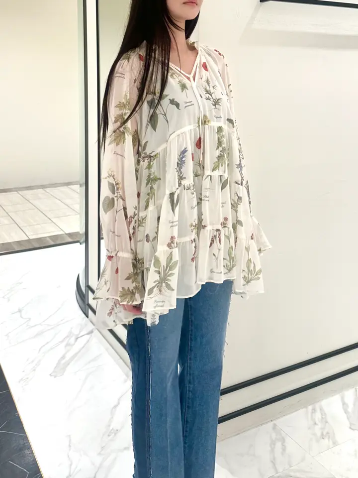 GRACE CONTINENTAL 髙田　美衣 コーディネート画像