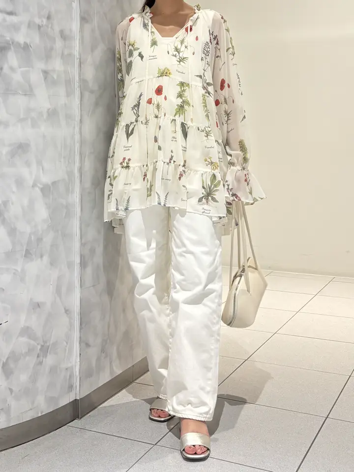 GRACE CONTINENTAL 岩永 春佳 コーディネート画像