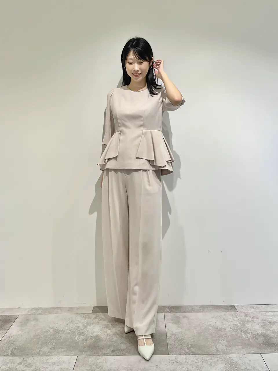 GRACE CONTINENTAL 端場 わかな コーディネート画像