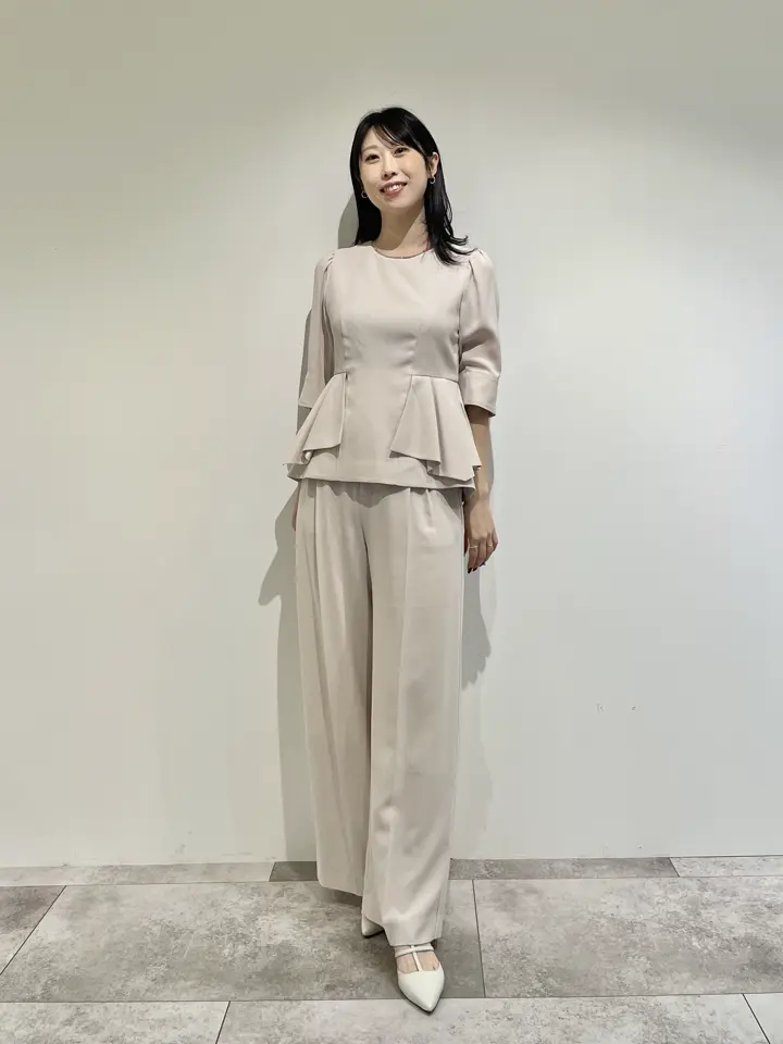 GRACE CONTINENTAL 端場 わかな コーディネート画像