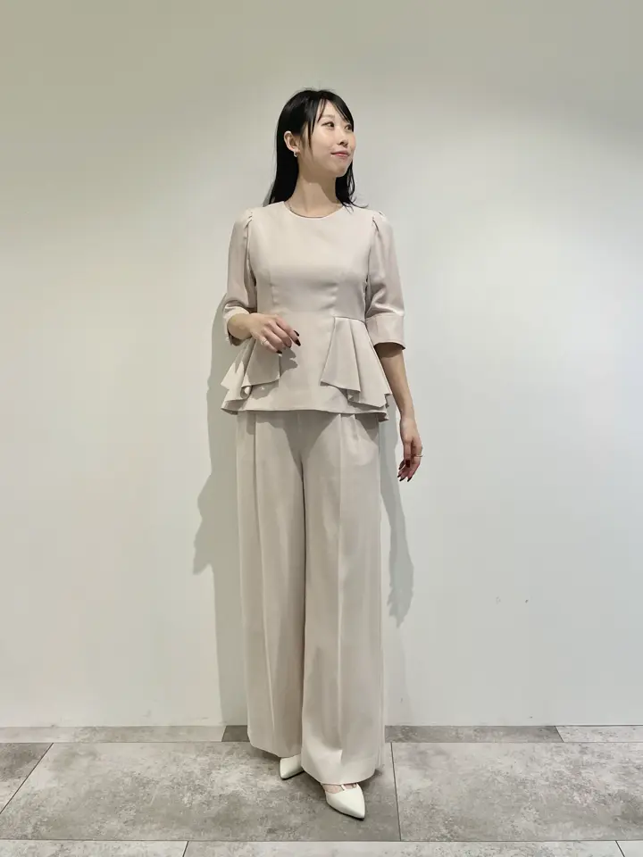 GRACE CONTINENTAL 端場 わかな コーディネート画像