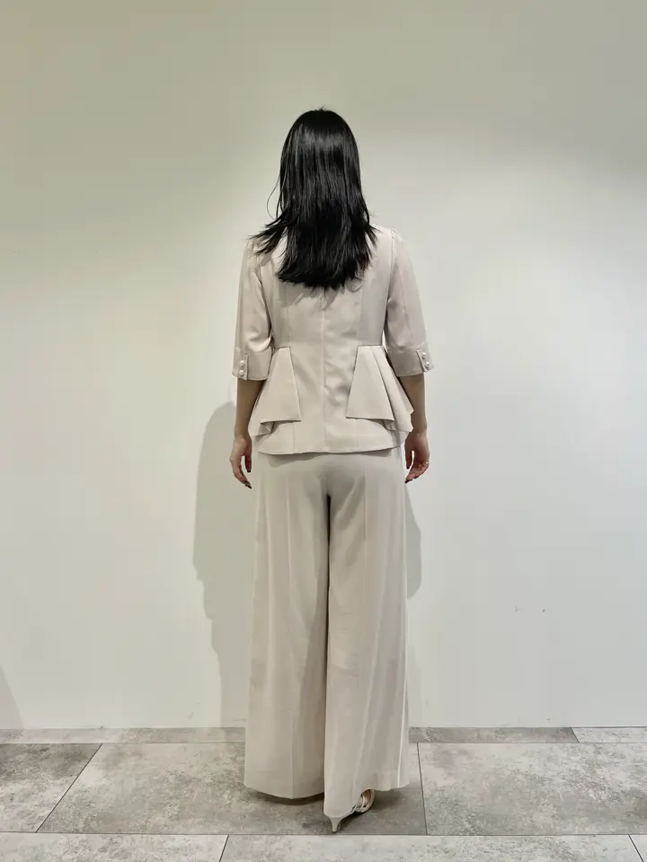 GRACE CONTINENTAL 端場 わかな コーディネート画像