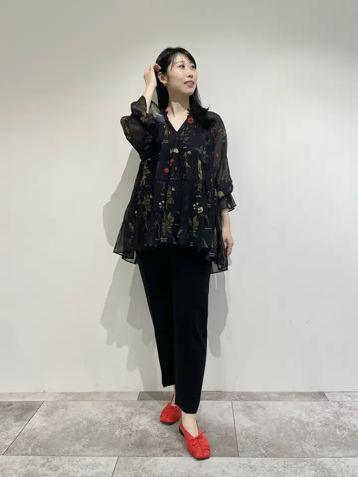 GRACE CONTINENTAL 端場 わかな コーディネート画像