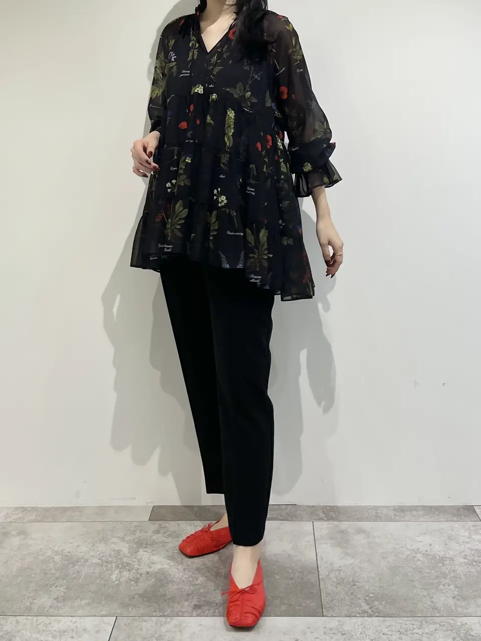 GRACE CONTINENTAL 端場 わかな コーディネート画像