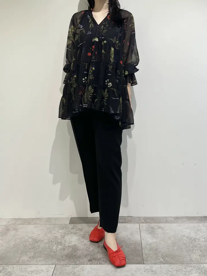 GRACE CONTINENTAL 端場 わかな コーディネート画像