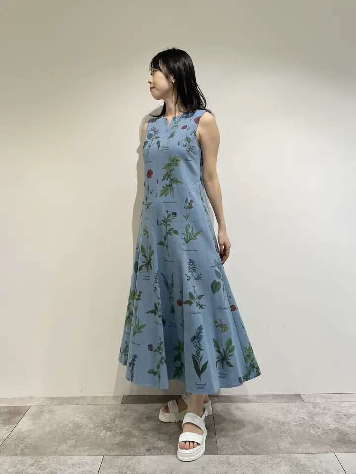 GRACE CONTINENTAL 端場 わかな コーディネート画像