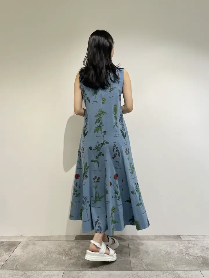 GRACE CONTINENTAL 端場 わかな コーディネート画像