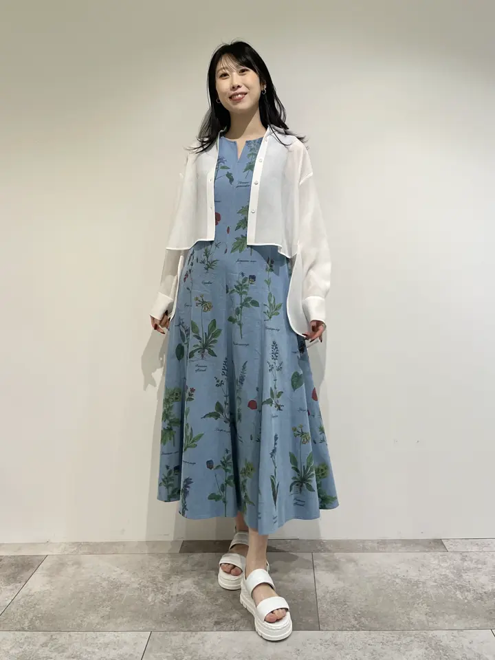 GRACE CONTINENTAL 端場 わかな コーディネート画像