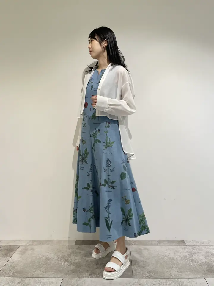 GRACE CONTINENTAL 端場 わかな コーディネート画像