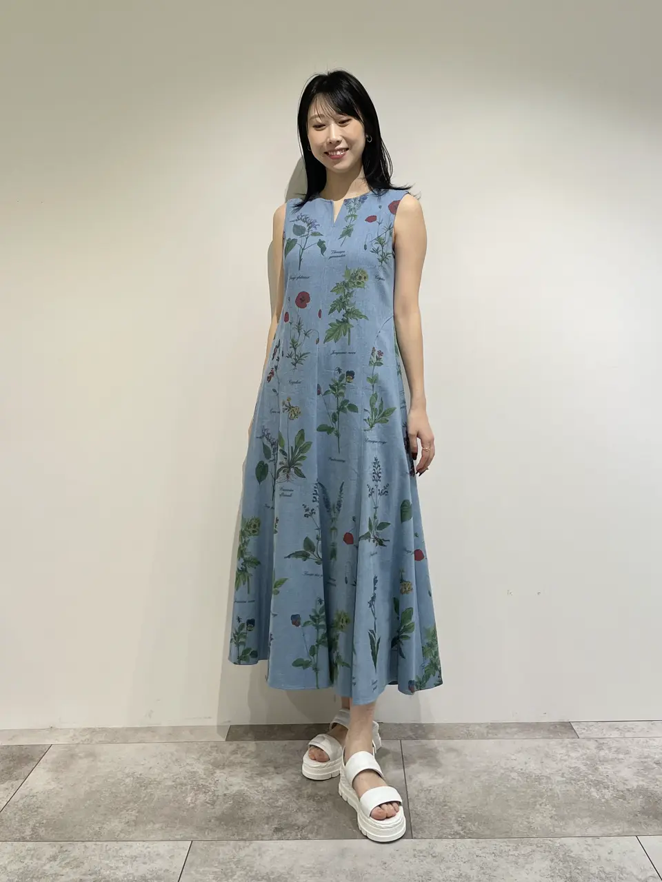 GRACE CONTINENTAL 端場 わかな コーディネート画像