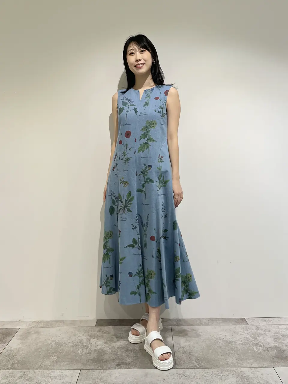 GRACE CONTINENTAL 端場 わかな コーディネート画像