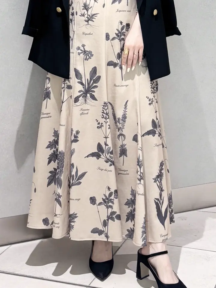 GRACE CONTINENTAL SAYUMI Nagashima コーディネート画像