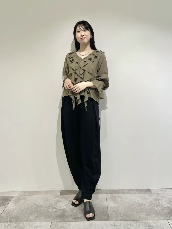 GRACE CONTINENTAL 端場 わかな コーディネート画像