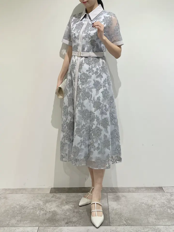 GRACE CONTINENTAL 端場 わかな コーディネート画像