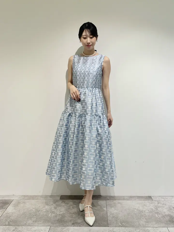 GRACE CONTINENTAL 端場 わかな コーディネート画像