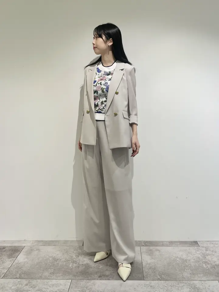 GRACE CONTINENTAL 端場 わかな コーディネート画像