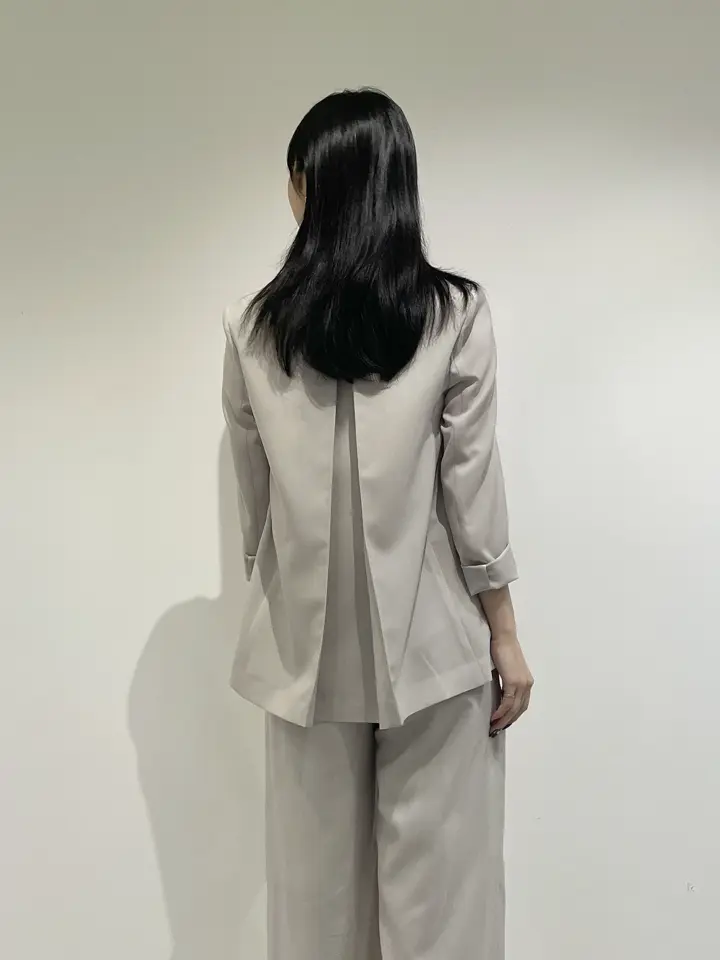 GRACE CONTINENTAL 端場 わかな コーディネート画像