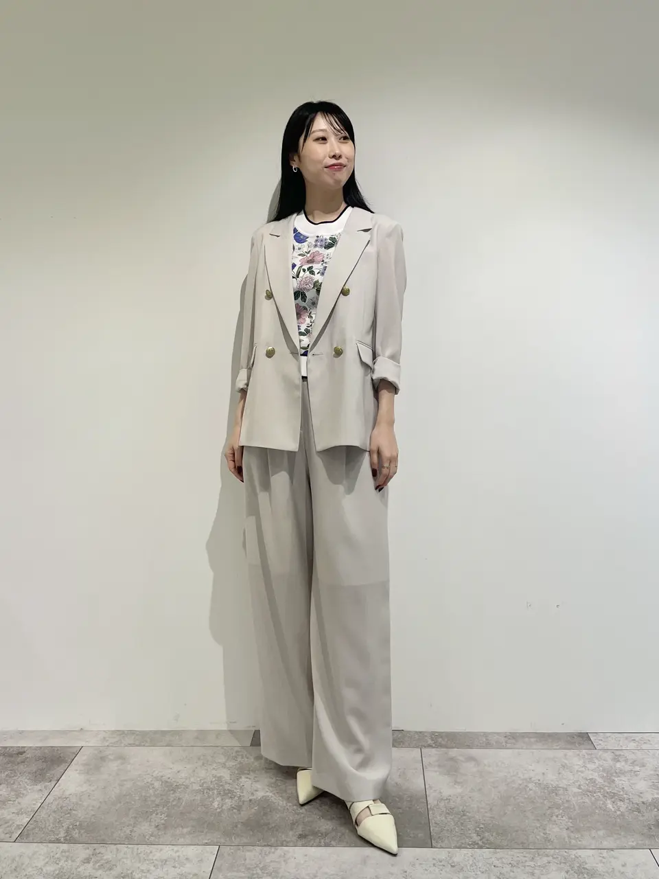 GRACE CONTINENTAL 端場 わかな コーディネート画像