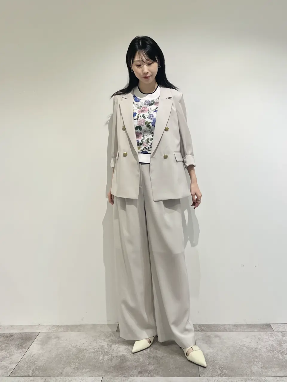 GRACE CONTINENTAL 端場 わかな コーディネート画像