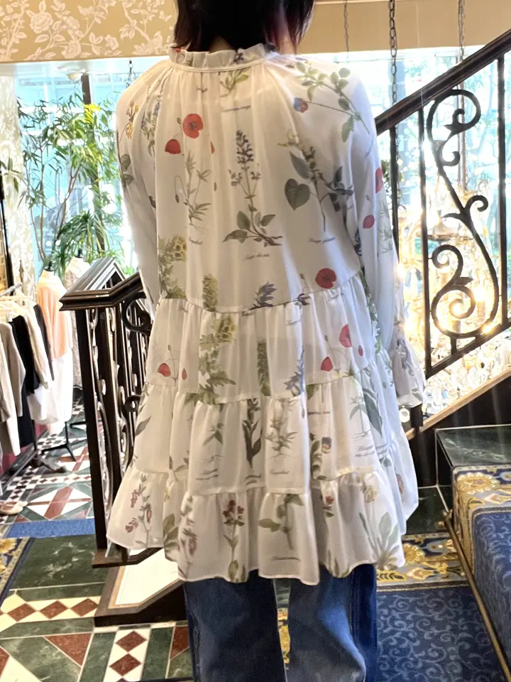 GRACE CONTINENTAL 後藤 瑚蒔 コーディネート画像