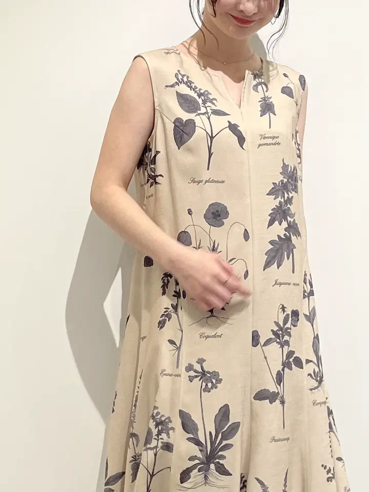 GRACE CONTINENTAL Nakatsu.m コーディネート画像