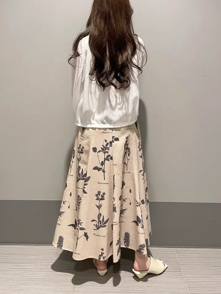 GRACE CONTINENTAL 細川　もなみ コーディネート画像