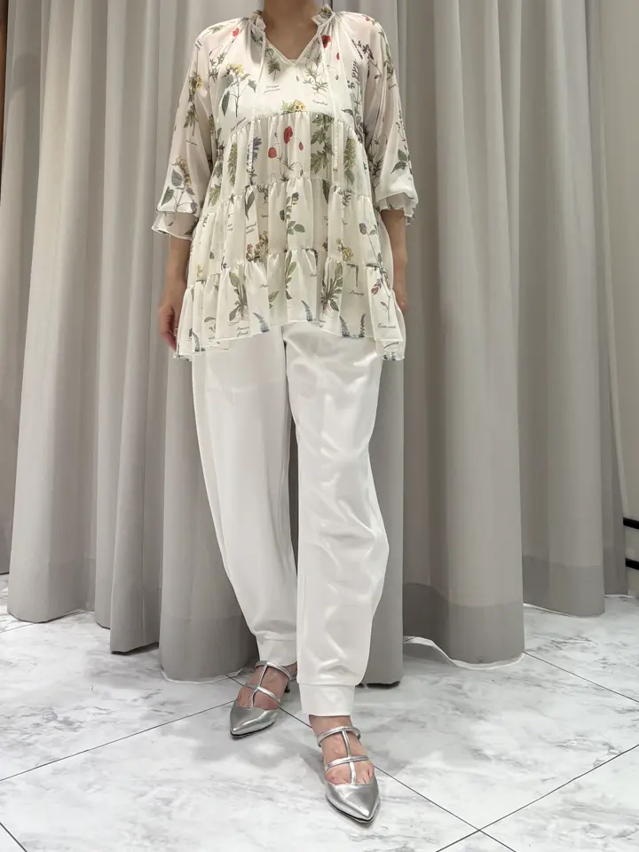 GRACE CONTINENTAL 泉　敦子 コーディネート画像