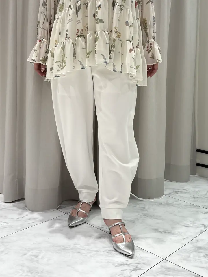 GRACE CONTINENTAL 泉　敦子 コーディネート画像