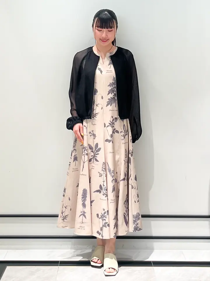 GRACE CONTINENTAL CHISAKO.S コーディネート画像