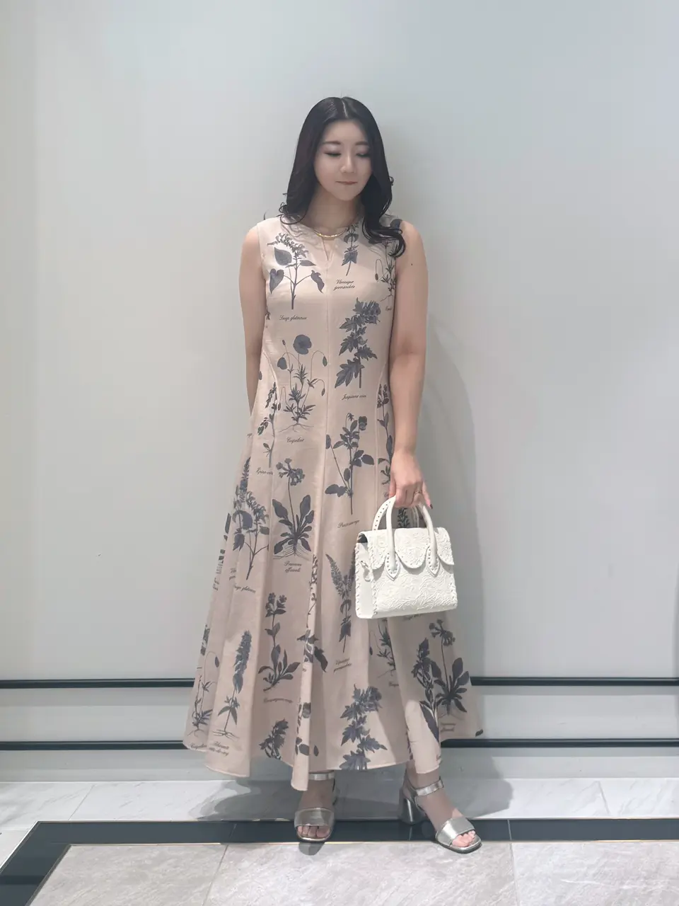  MOMOKO コーディネート画像