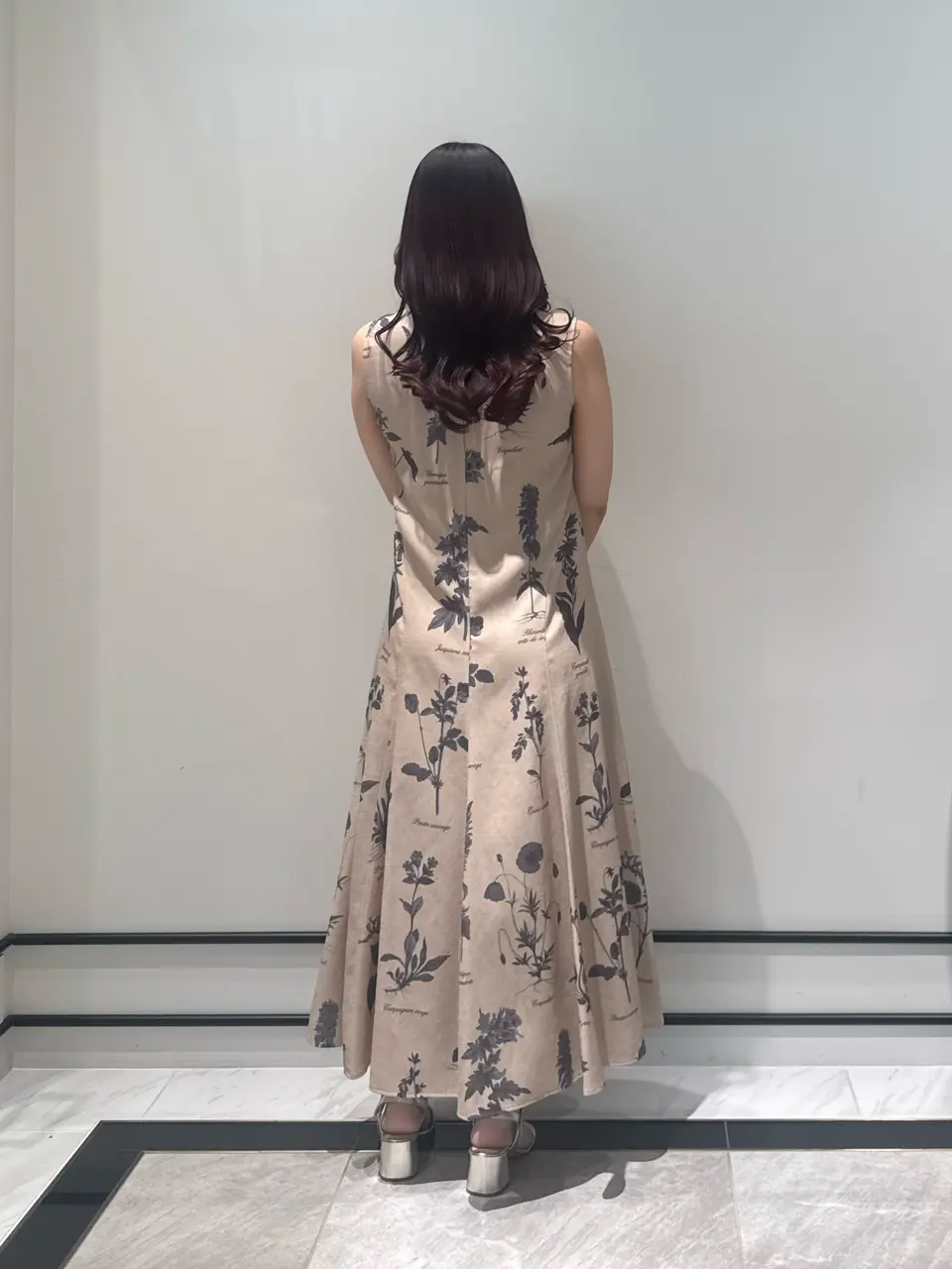 GRACE CONTINENTAL MOMOKO コーディネート画像