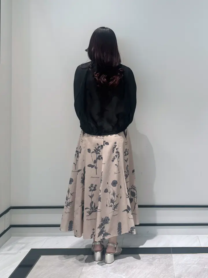 GRACE CONTINENTAL MOMOKO コーディネート画像