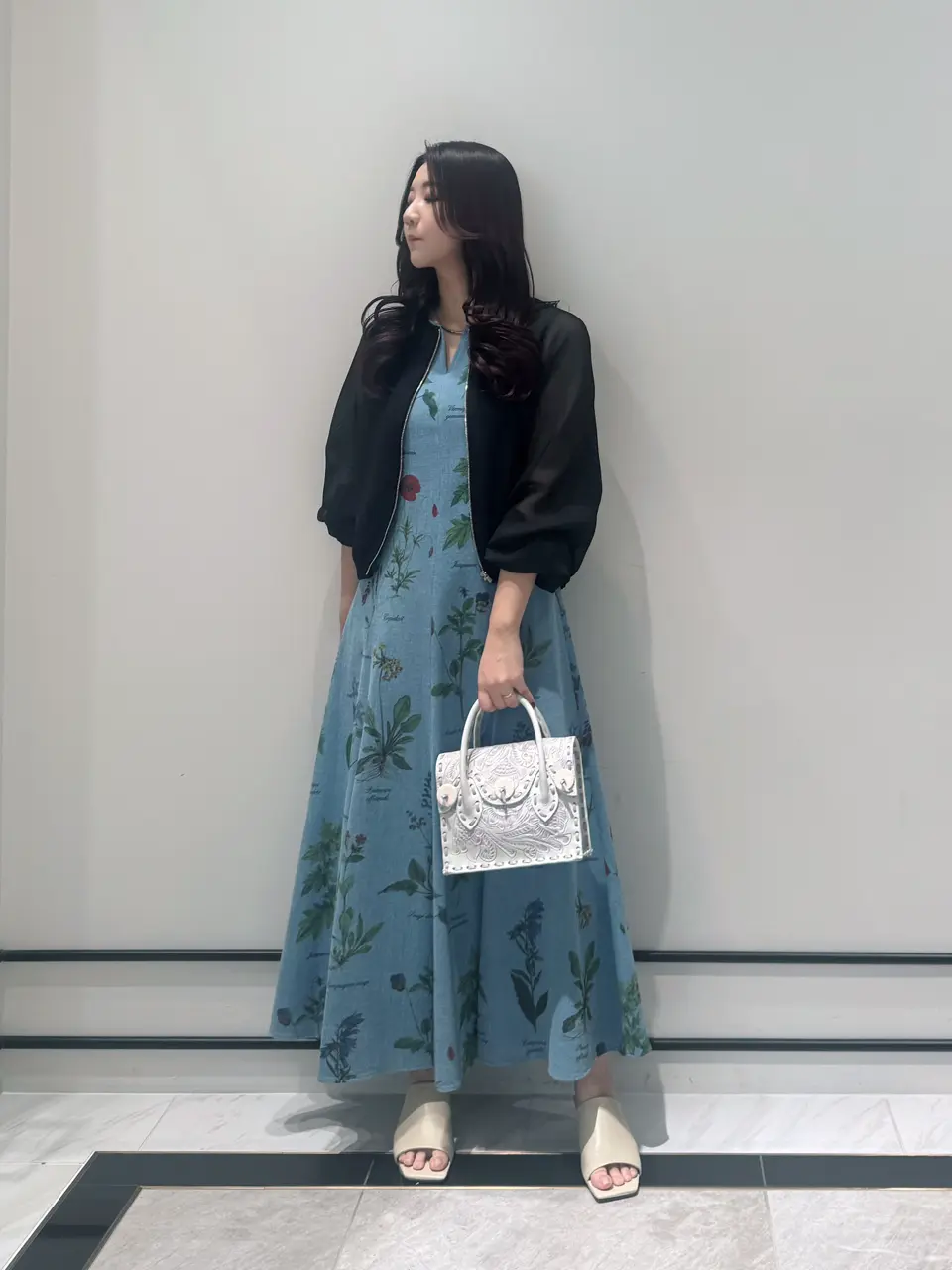 GRACE CONTINENTAL MOMOKO コーディネート画像